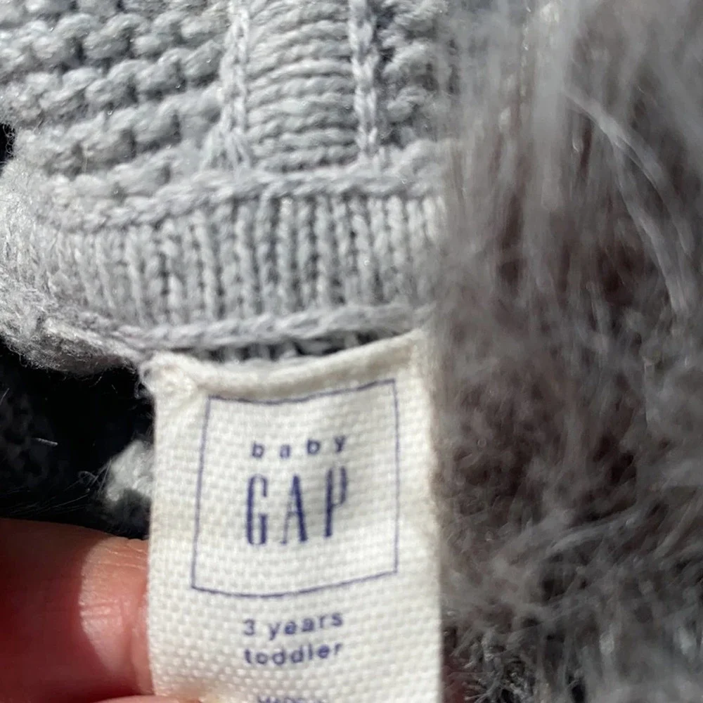 BabyGap Cable Knit Poncho with Faux Fur Trimmed Hood (3T)